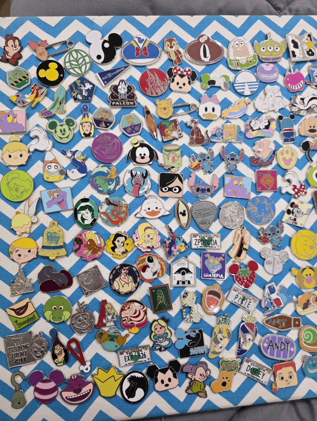 $25 For 10 Disney Park Pins *You Pick* Updated 5/28/2026